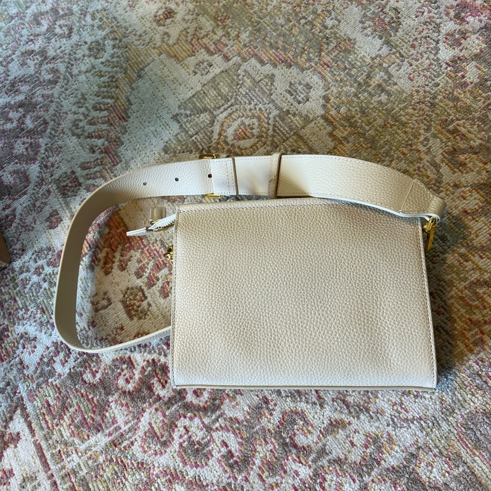 Article & Goods White Pebble Grain Leather Crossbody View 4